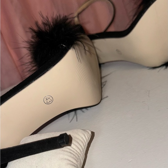 NWOT MMJULY Black Faux Suede Open Toe Feathered Heels NWOT Sz.10M SEXY - Picture 10 of 13